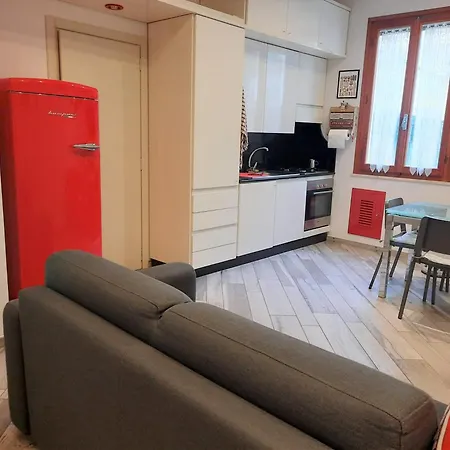 Lungocanale Apartment *